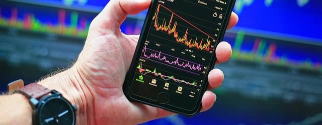 デイトレードとは？｜1日で完結するトレードスタイルの魅力