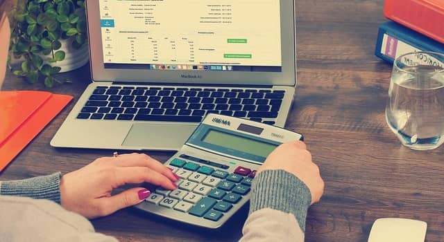 知らないと損する！FX副業で失敗しないための確定申告と節税テクニック